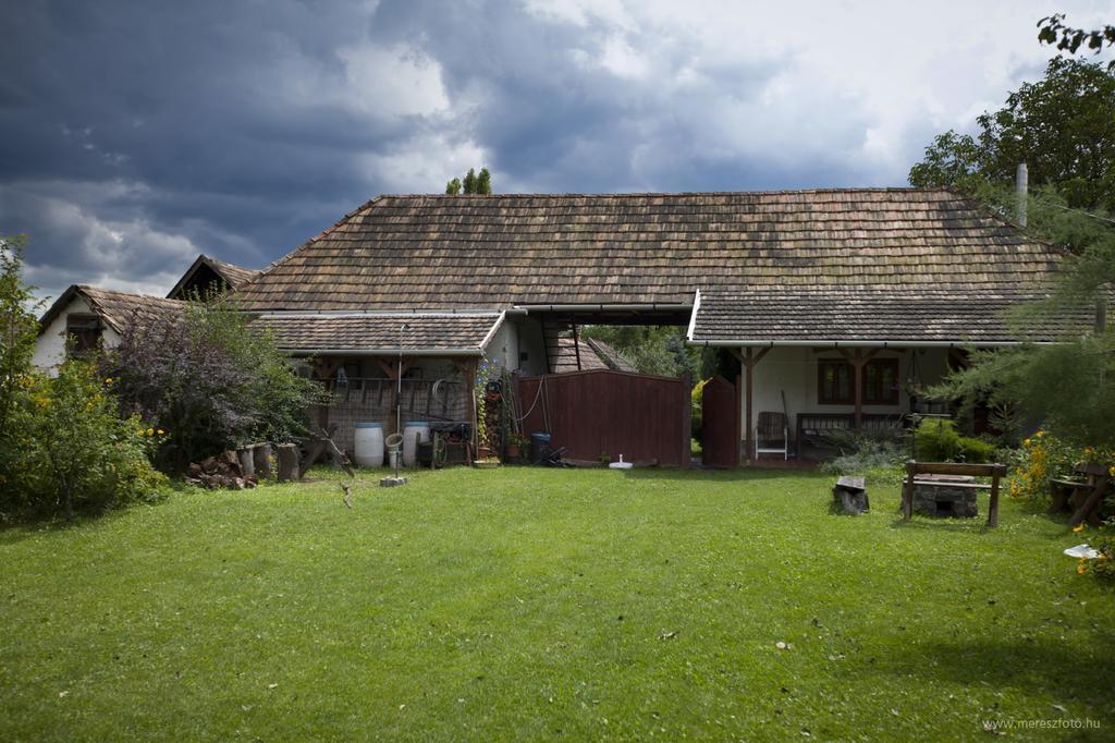Acs Kuria Bodony Exterior photo